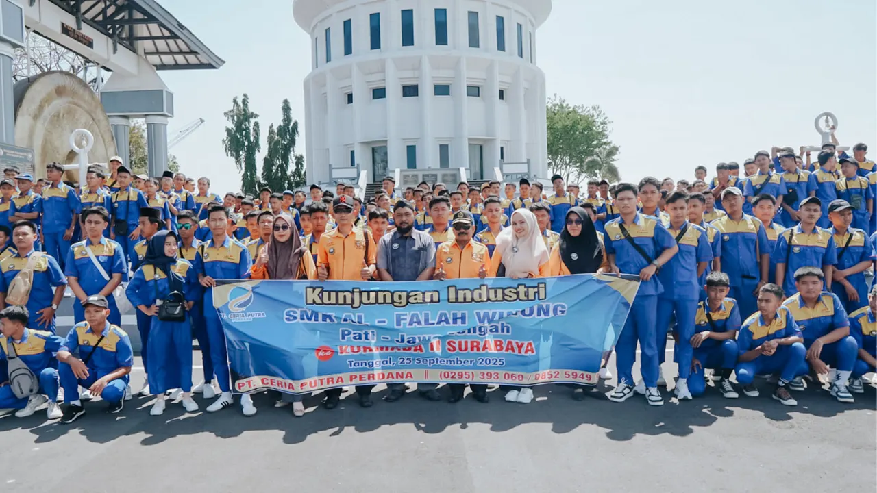 Kunjungan Industri ke PT Koarmada 2 Surabaya