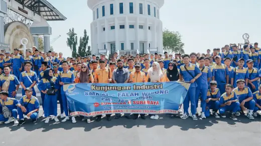 Kunjungan Industri SMK Al-Falah Winong ke PT Koarmada 2 Surabaya