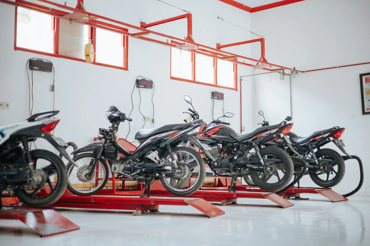 Lab Teknik Sepeda Motor
