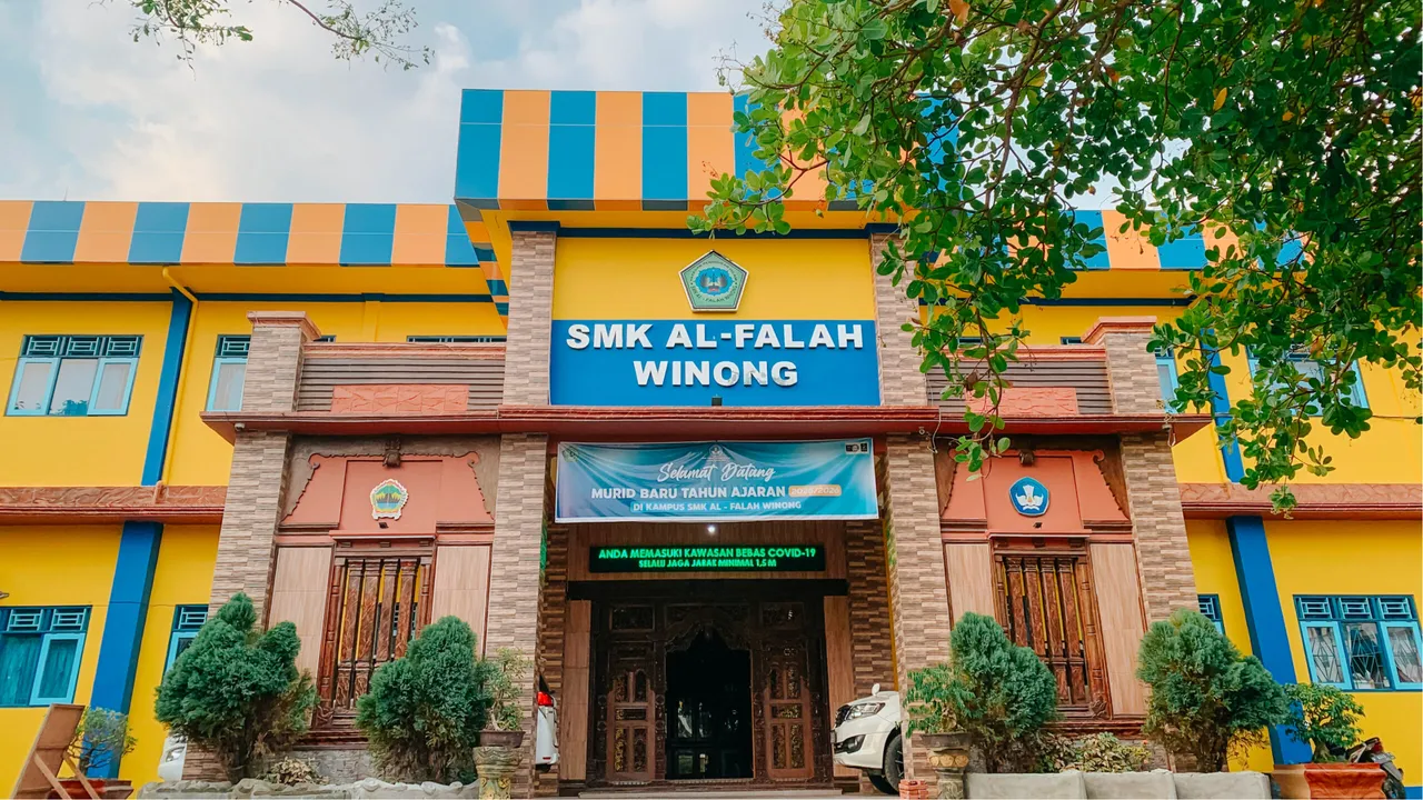 SMK Al-Falah Winong Pati: Mencetak Generasi Siap Kerja, Islami, dan Mandiri